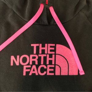 Women’s half dome pullover hoodie size xxl. Stay laid back and relaxed.